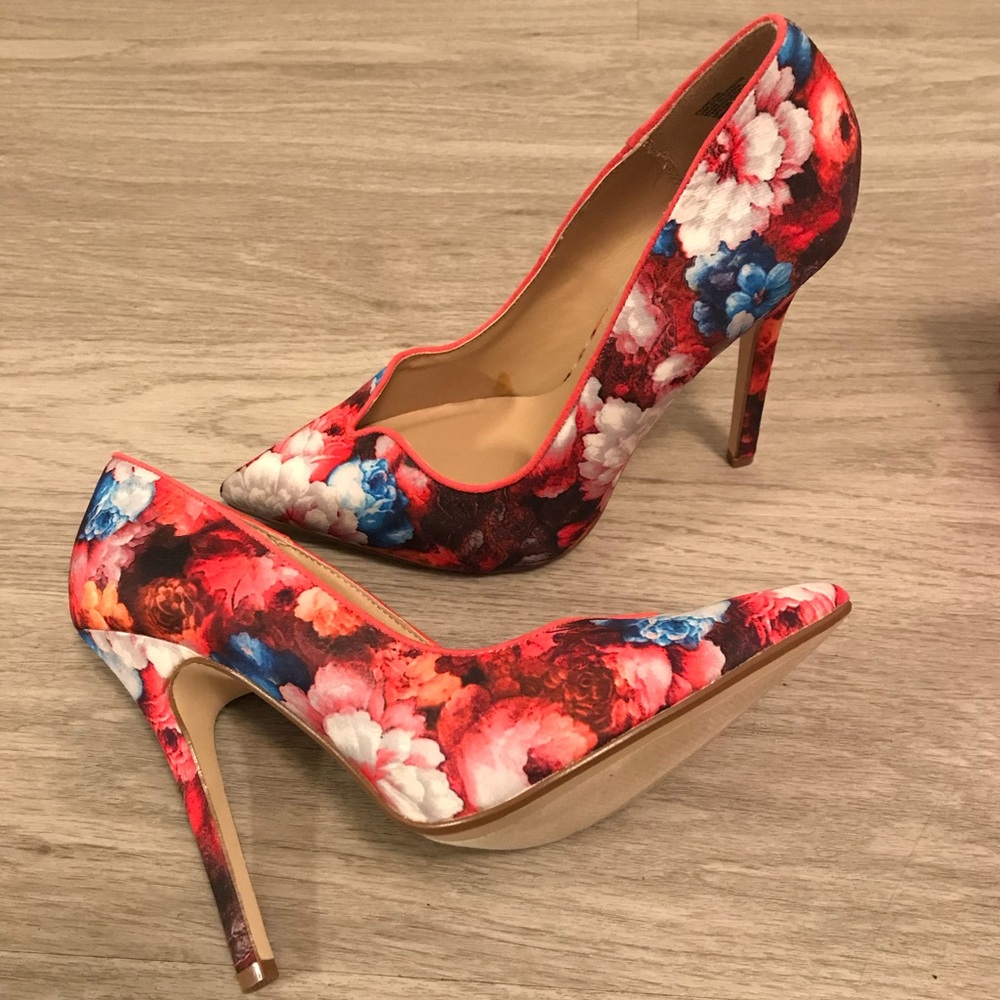 Floral pumps